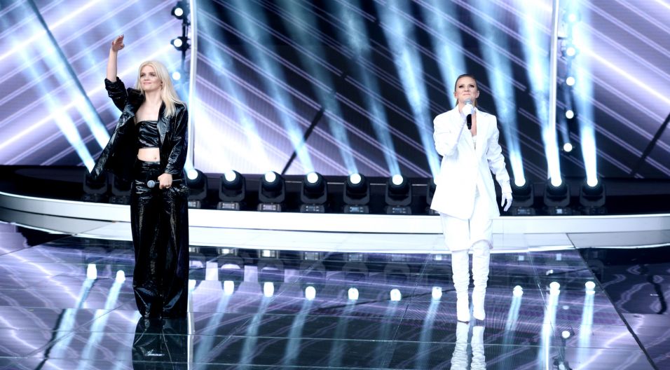 Koncert #30LATWOLNOŚCI rozpoczął duet Margaret i Sarsy, które wspólnie wykonały przebój Grzegorza Ciechowskiego „Tak... Tak... to ja” (fot. J. Bogacz/TVP)