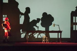 postacie-stworzono-wykorzystujac-technike-animacji-oraz-teatr-cieni-fot-tomasz-ostrowski