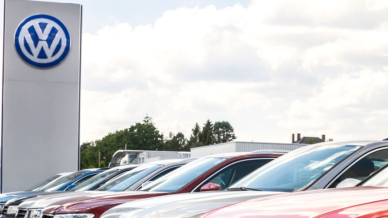 Volkswagen musi wypłacić odszkodowania (fot. Shutterstock) Volkswagen musi wypłacić odszkodowania (fot. Shutterstock)