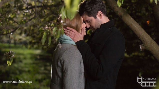 Pocałunki w sadzie…