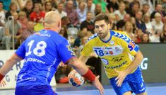 Blaż Janc, skrzydłowy PGE VIVE Kielce, w akcji (fot. PAP)