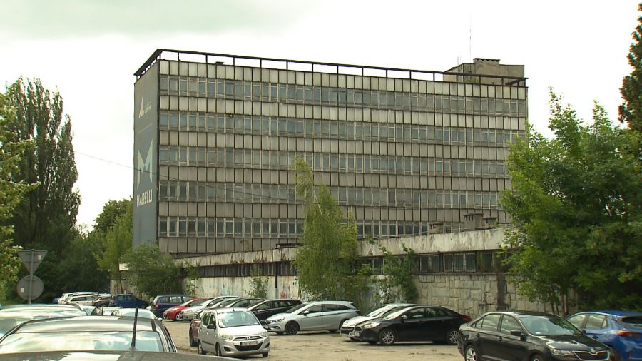 2 złote za godzinę - o taką podwyżkę walczą pracownicy sosnowieckiej fabryki Marelli. Fot. TVP3 Katowice