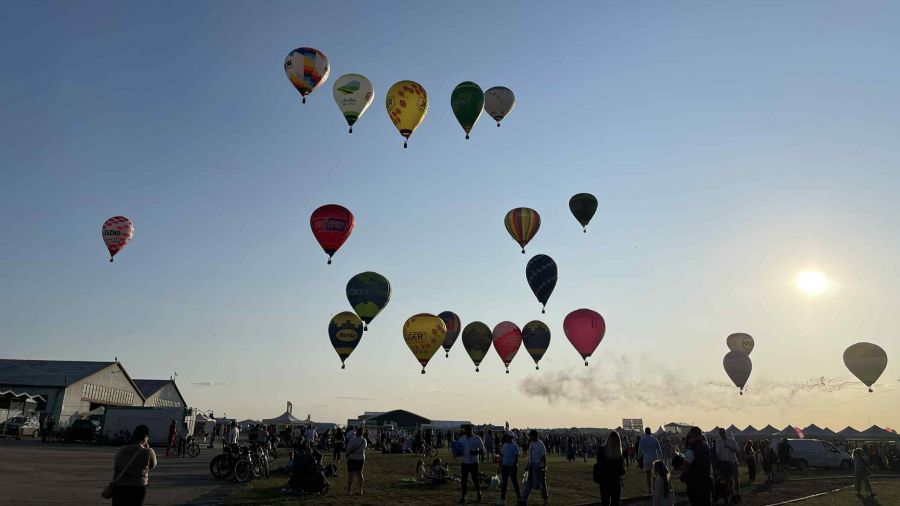 Leszno: Antidotum Airshow 2025, pokazy samolotów (fot. Zuzanna Matuszczak)