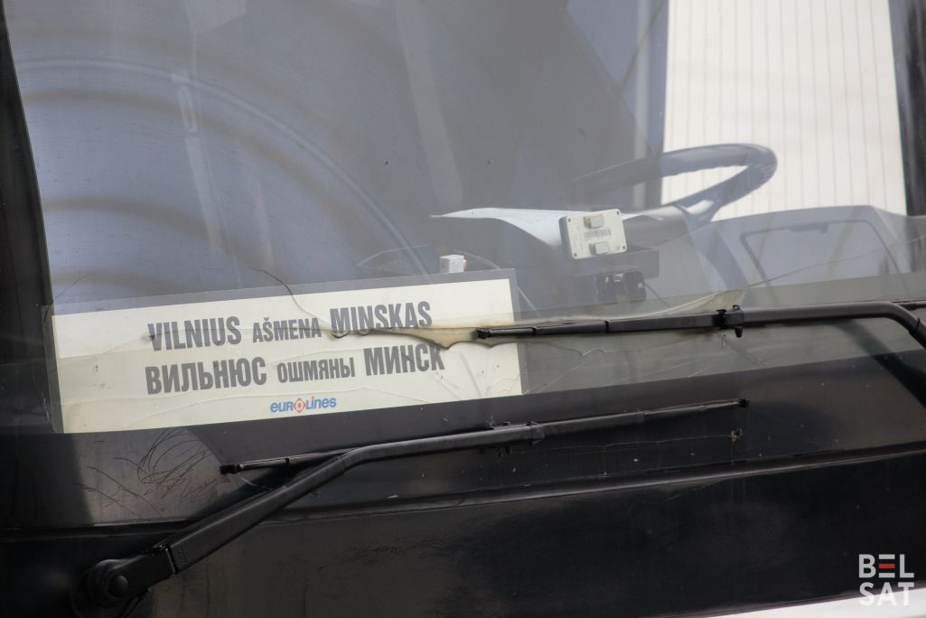 Здымак мае ілюстрацыйны характар. Аўтобус «Вільня – Ашмяны – Менск». Вільня, Літва. 21 лютага 2024 года. (Фота: Белсат)