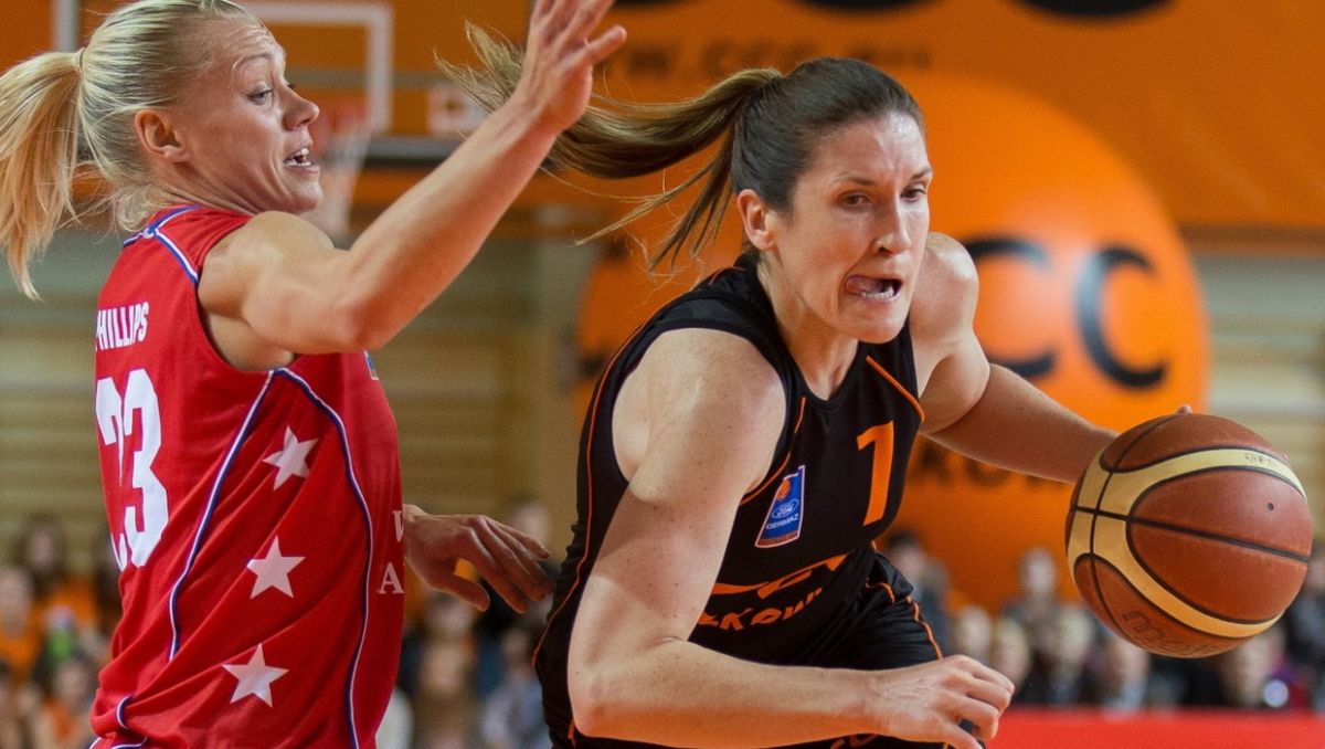 Erin Philips (l) i Belinda Snell (fot. PAP/Maciej Kulczyński) Erin Philips (l) i Belinda Snell (fot. PAP/Maciej Kulczyński)