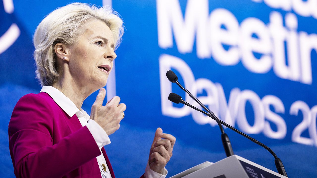 Szefowa KE Ursula von der Leyen w Davos (fot. PAP/EPA/LAURENT GILLIERON)