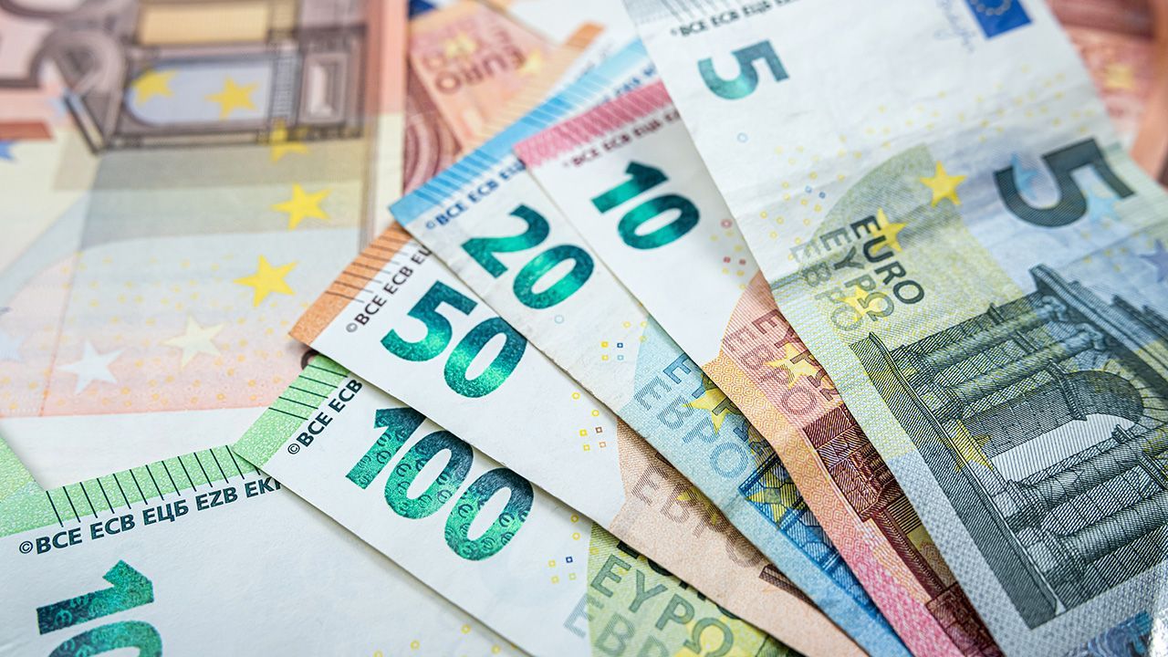 Kursy walut EUR, USD, CHF w czwartek 22 stycznia 2026 roku. Sprawdź  oficjalne kursy NBP | TVP INFO
