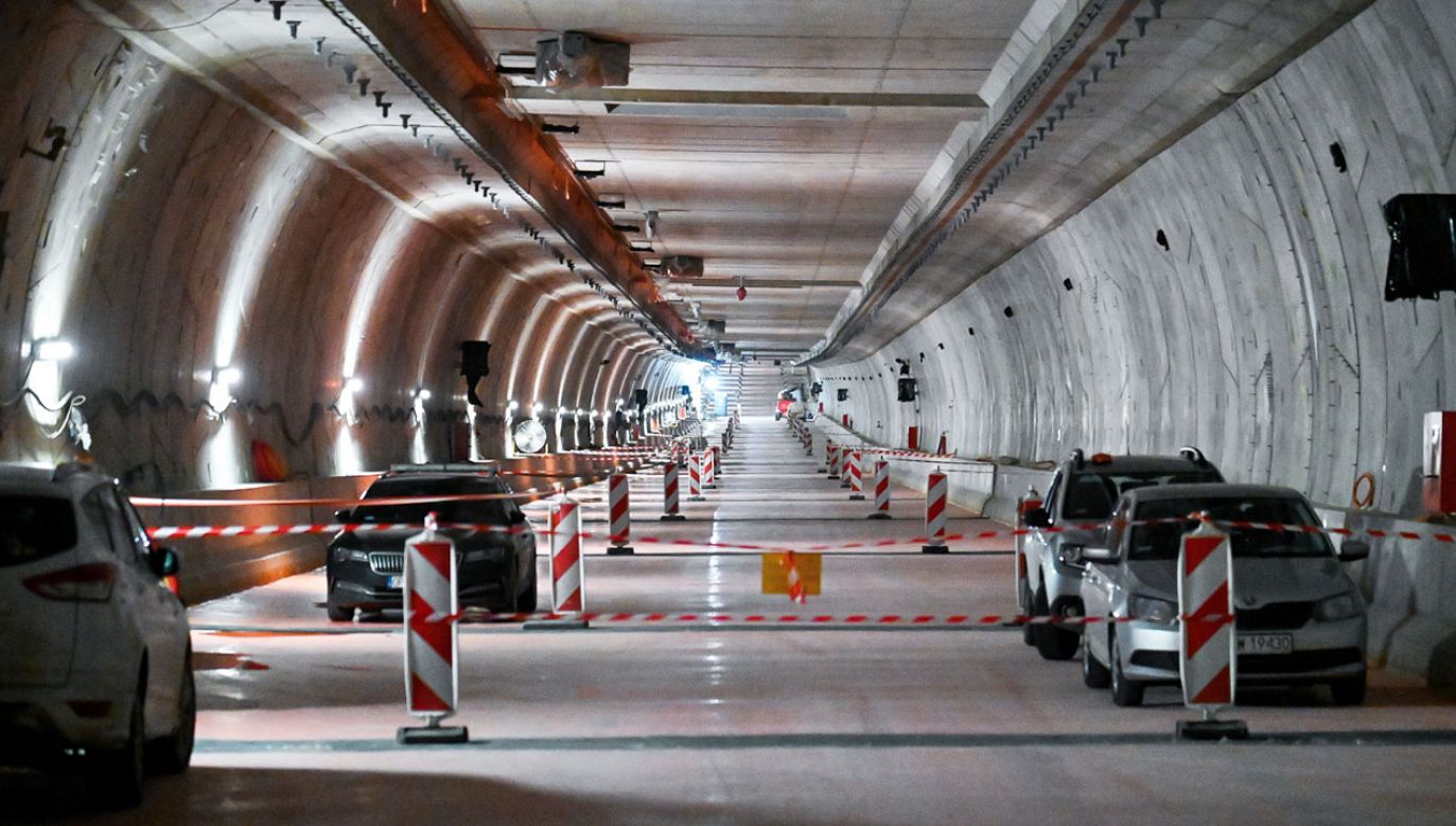 Budowa tunelu pomiędzy wyspami Uznam i Wolin w Świnoujściu, jednej z kluczowych inwestycji w Polsce (fot. PAP/Marcin Bielecki)