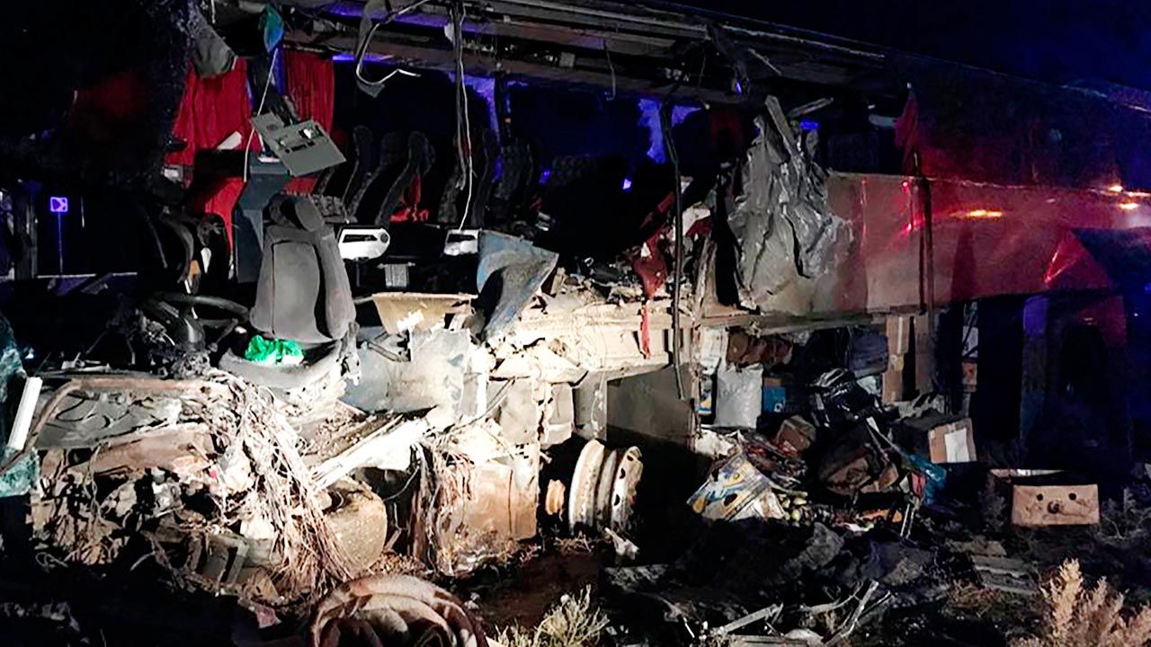Autobus przewoził 28 pasażerów (fot. Russian Interior Ministry\TASS via Getty Images) Autobus przewoził 28 pasażerów (fot. Russian Interior Ministry\TASS via Getty Images)