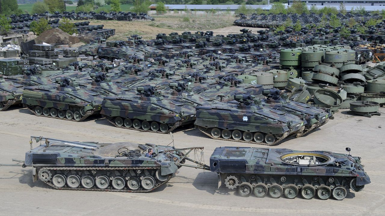 Ukraina ma otrzymać 30 czołgów Gepard, ale jeszcze ich nie dostarczono (fot. Jens Schlueter/Getty Images)