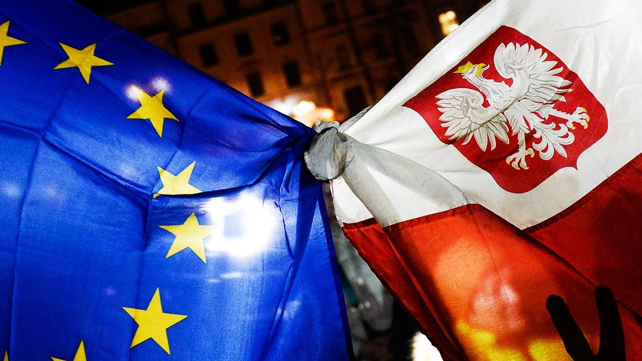 Każdy spór, każdą niezgodę na pomysły unijnych biurokratów opozycja przedstawia jako polexit (fot. Omar Marques/Getty Images) Każdy spór, każdą niezgodę na pomysły unijnych biurokratów opozycja przedstawia jako polexit (fot. Omar Marques/Getty Images)