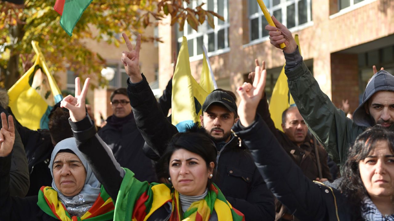 Kurdów wraz z częścią syryjskiej opozycji stworzyli Demokratyczny System Federalny Północnej Syrii (fot. arch.PAP/EPA/LINO MIRGELER)
