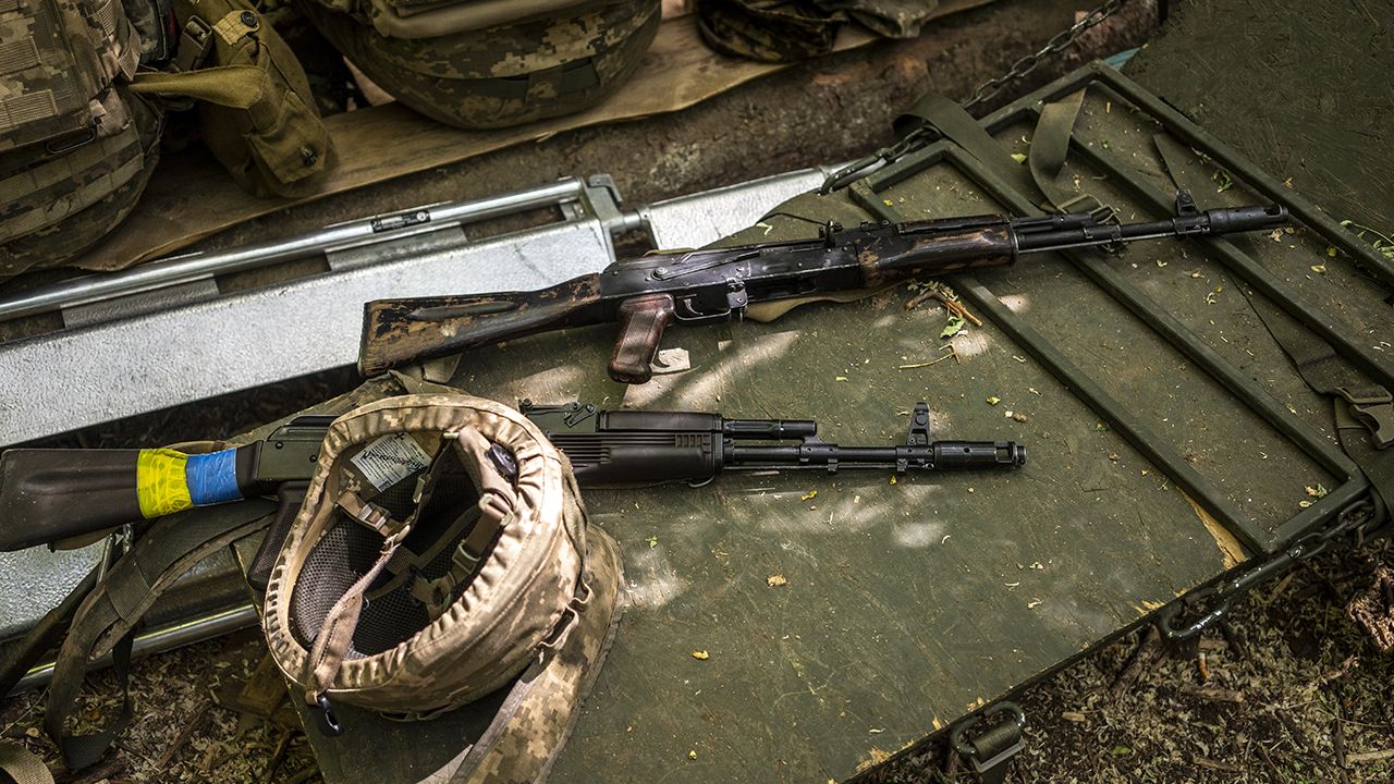 Żołnierze znęcali się nad rannymi. Sześć osób w rękach policji