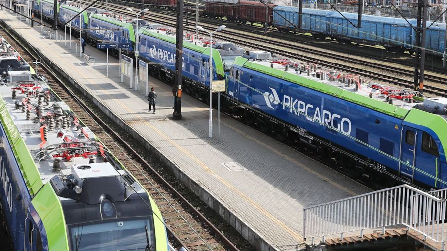 Zwolnienia grupowe w PKP Cargo. Pracę starci 765 osób (fot. arch.PAP/Grzegorz Momot)