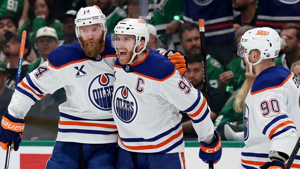 Hokeiści Edmonton Oilers (fot. Getty Images)