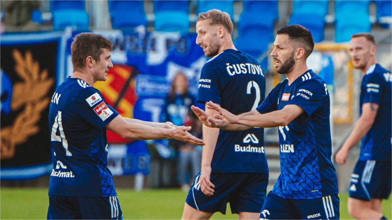 Dominik Kun (z lewej, fot. Wisła Płock)