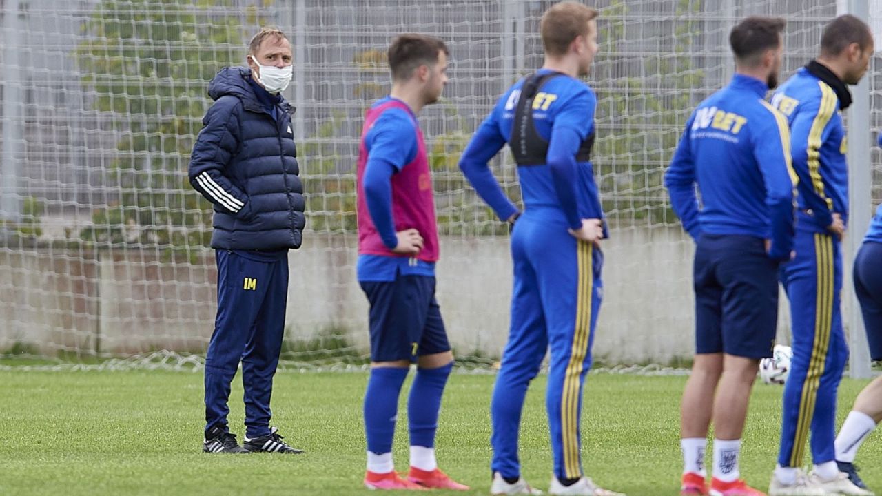 Trening piłkarzy Arki Gdynia pod okiem Ireneusza Mamrota (Fot. PAP)