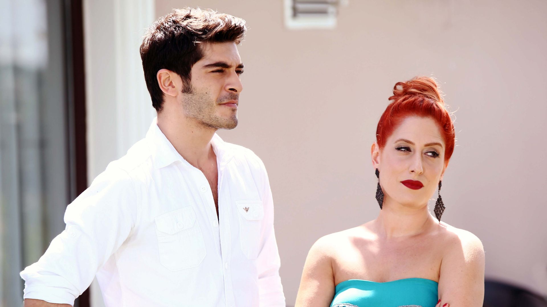 Турецкий сериал хайат и мурат 2. Ханде эрчел алчин. Краткое содержание любовь не понимает слов турецкий. Турецкий сериал хайат и мурат 2. Хаят мурат турецкий.