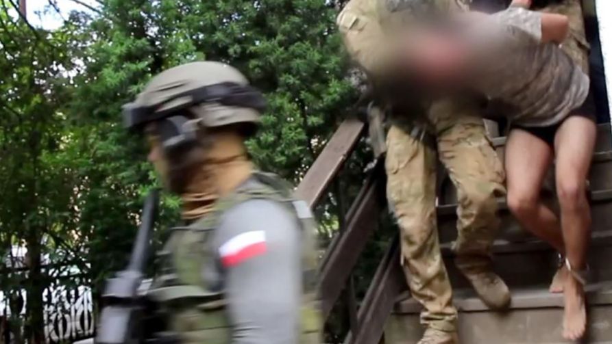 22-latek decyzją Sądu Rejonowego w Świdnicy został aresztowany na trzy miesiące (fot. Policja dolnośląska)