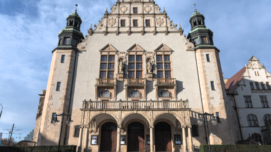 Poznań. 29 tys. zapisów na UAM. Azjatycki język na podium (fot. poznan.pl) 