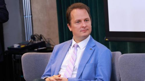 Франак Вячорка на сустрэчы з прадстаўнікамі эстонскіх міністэрстваў