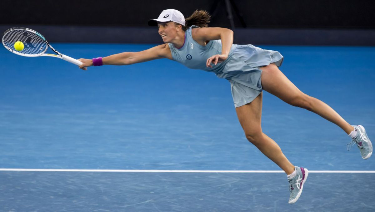 I play plays tennis every day. Элизабет Инглис. They Play Tennis every Day 3 класс ответы.