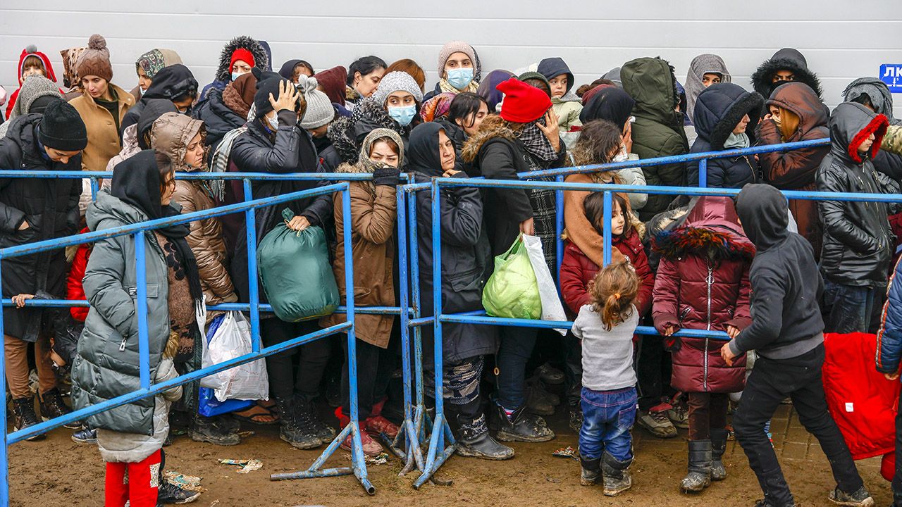 Migrantów próbująch nielegalnie przekroczyć granicę Litwy jest mniej (fot. Sefa Karacan/Anadolu Agency via Getty Images)