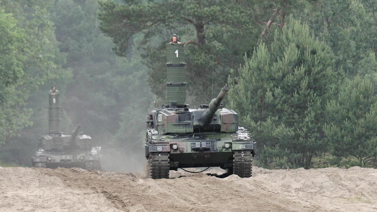 Niemiecki rząd otrzymał od polskiego wniosek o zgodę na wysłanie czołgów Leopard 2 na Ukrainę (fot. PAP/Lech Muszyński)