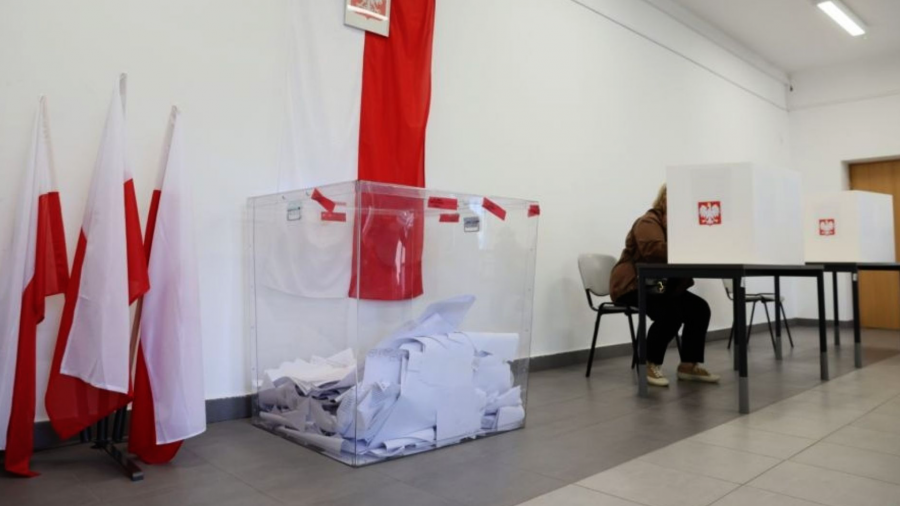 Zniesienie dwukadencyjności w samorządach, PSL, PO, PiS, projekt w sejmie (fot. zdj. ilustr, PAP/Leszek Szymański)