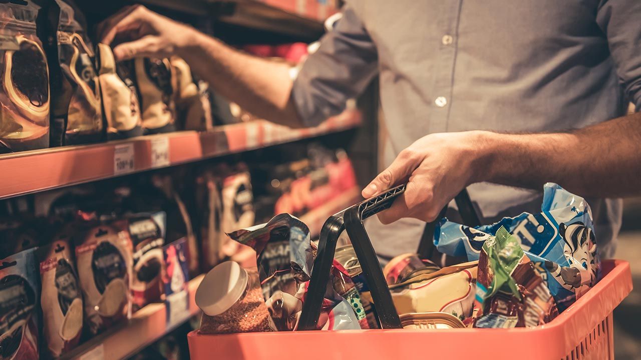 Inflacja wyhamowała. Z tygodnia na tydzień coraz taniej