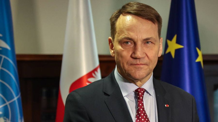 Minister Radosław Sikorski w Poznaniu (fot. PAP/Marcin Cholewiński)
