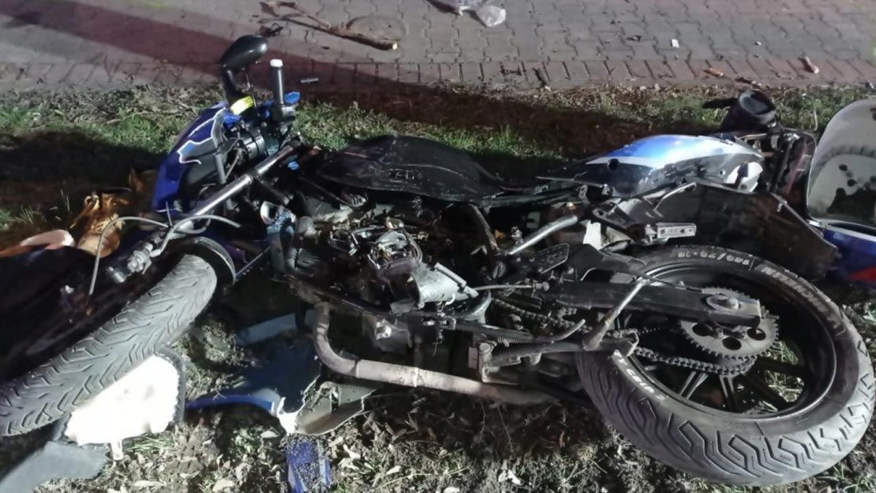 Śmiertelny wypadek z udziałem motoroweru (fot. Policja) Śmiertelny wypadek z udziałem motoroweru (fot. Policja)