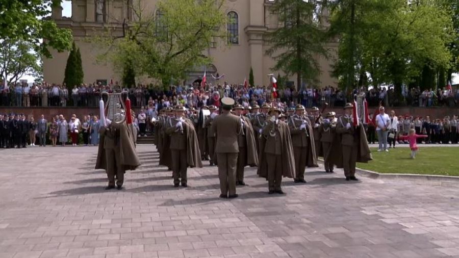Sprawdzian Z Wosu 2 Gimnazjum Konstytucja Polska konstytucja – pierwsza w Europie. „Chcemy przekazywać dzieciom