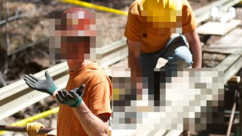 Засакрэчаныя будаўнікі робяць засакрэчаную справу