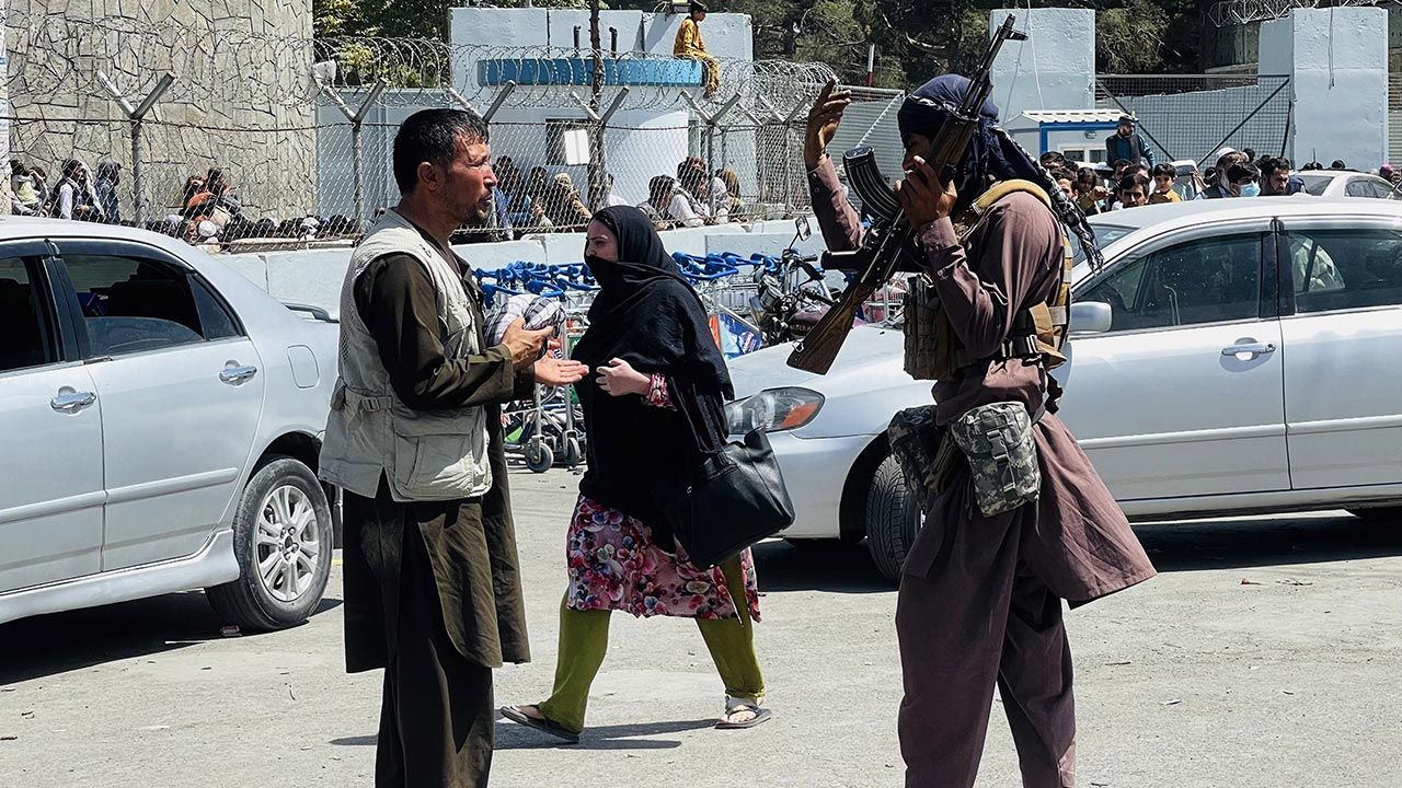 Ekspertka dodała, że Afgańczycy wciąż są społeczeństwem bardzo ubogim (fot. Haroon Sabawoon/Anadolu Agency via Getty Images)