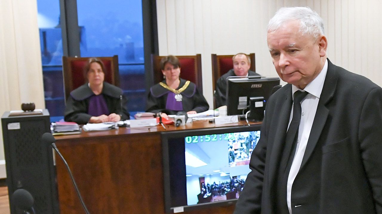W czwartek Jarosław Kaczyński i Lech Wałęsa spotkali się w sądzie (fot. PAP/Adam Warżawa) W czwartek Jarosław Kaczyński i Lech Wałęsa spotkali się w sądzie (fot. PAP/Adam Warżawa)