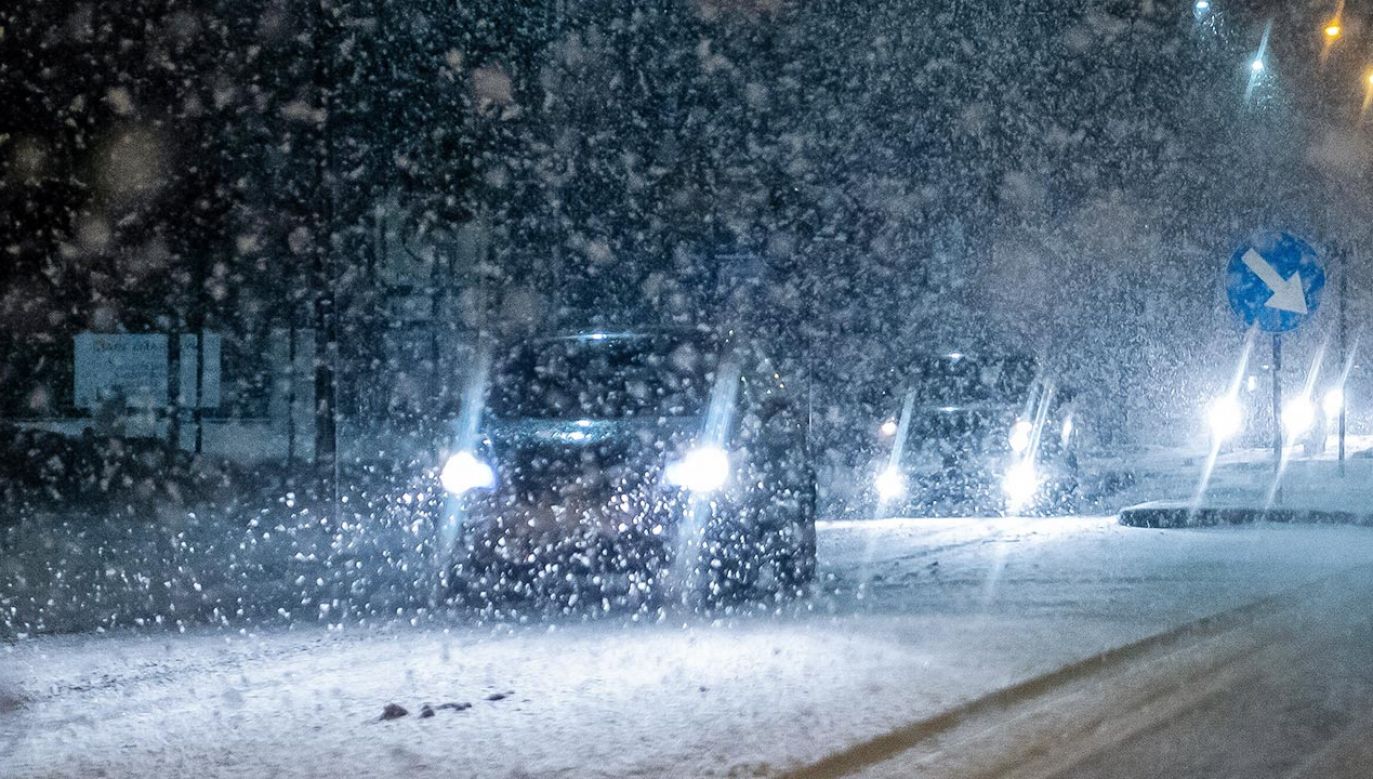 Synoptycy zapowiadają dalsze opady śniegu (fot. PAP/Wojtek Jargiło)