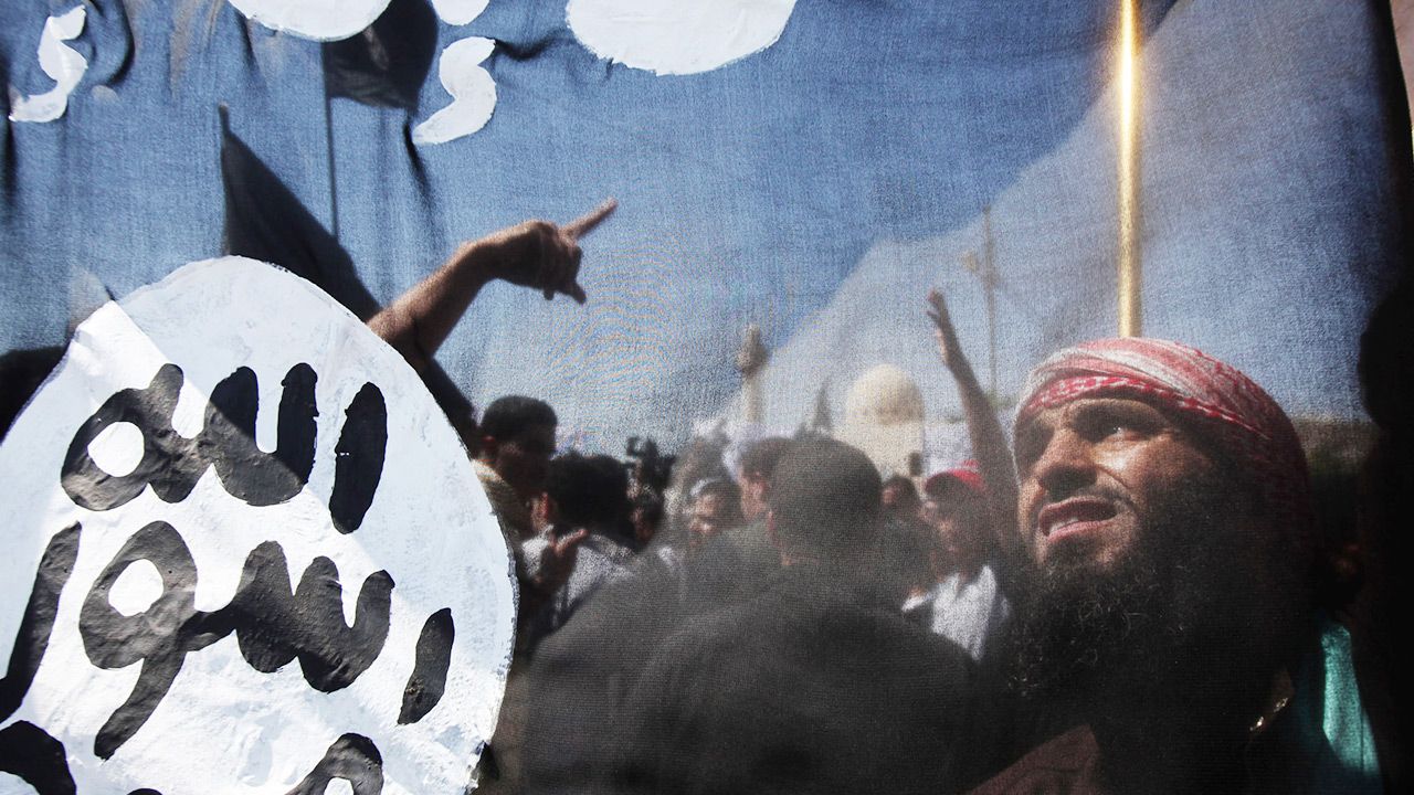 Terroryści chcą płacić za zabójstwo policjanta (fot. Jordan Pix/ Getty Images)