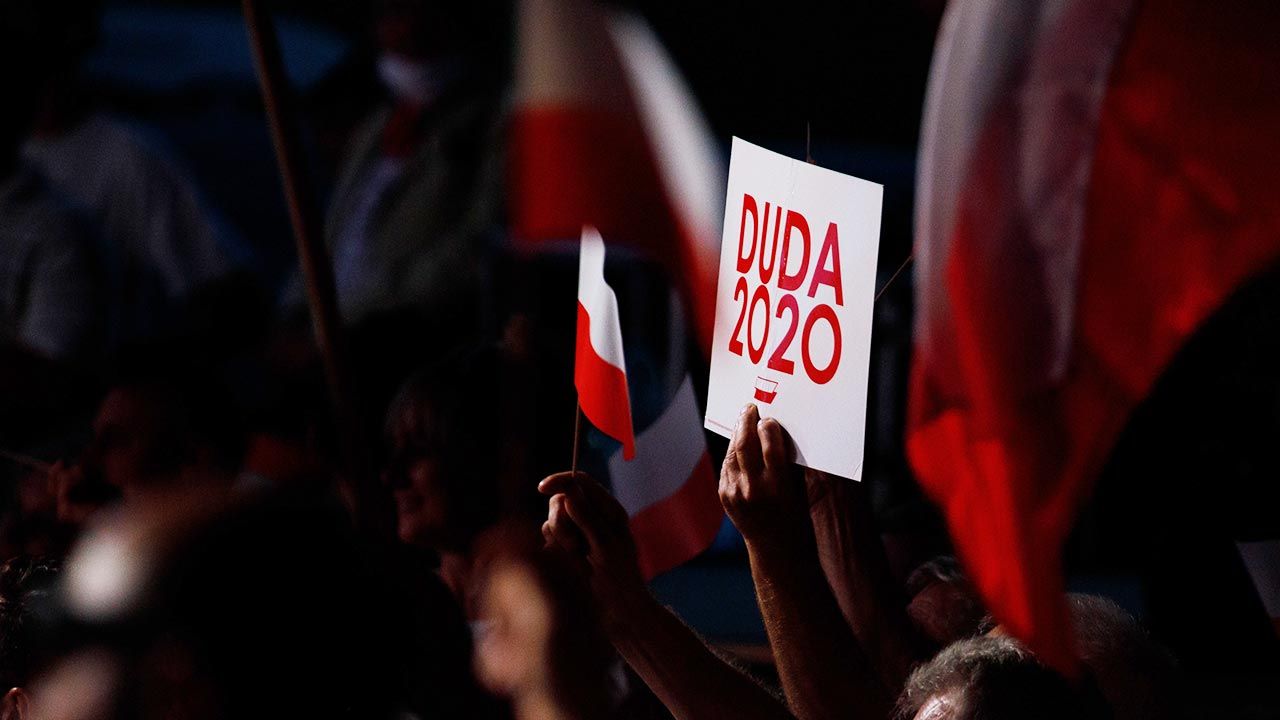 Polonia w USA zagłosowała (fot. Stringer/Anadolu Agency via Getty Images) Polonia w USA zagłosowała (fot. Stringer/Anadolu Agency via Getty Images)
