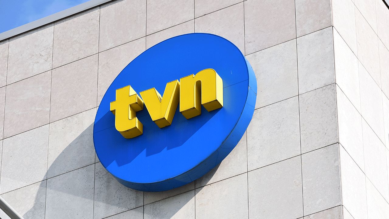 Problemy stacji TVN (fot. Shutterstock/OleksSH)