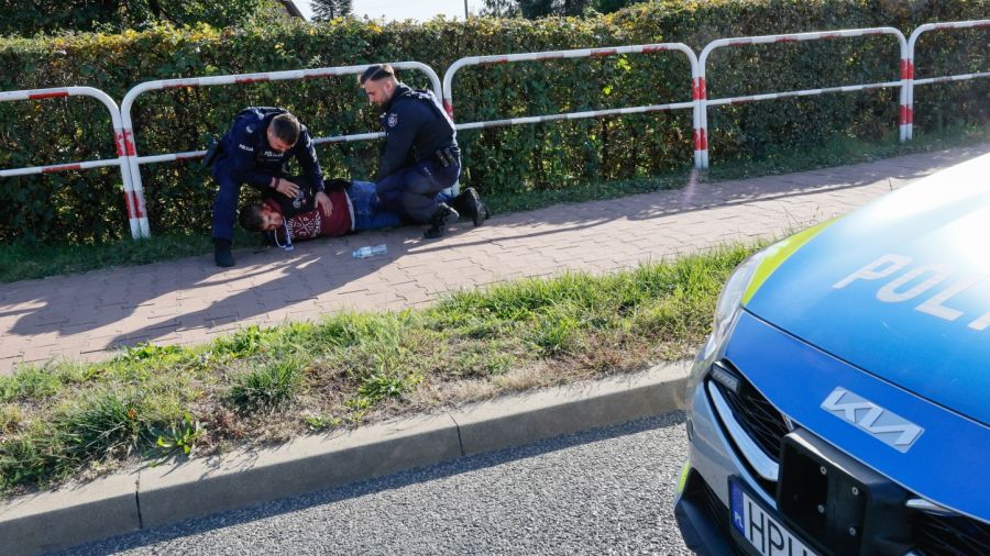 Katastrofa samolotu z przestępcami – Cesna - ćwiczenia - Zduny - Sarex-24 (fot. Tomasz Wojtasik PAP) 6.jpg