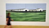 Chlew Wilhelma Sasnala na wystawie w Galerii Whitechapel, 2011. Fot. PAP