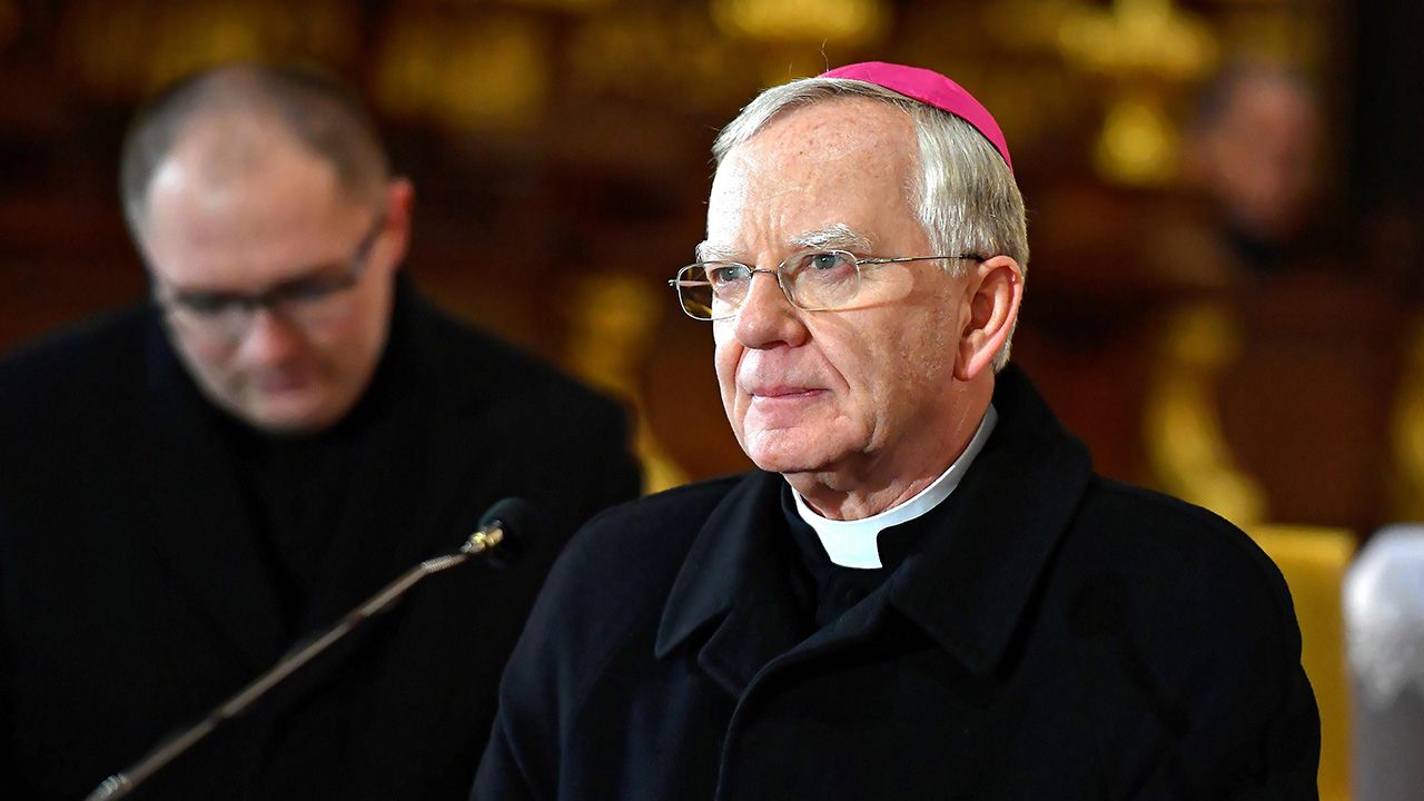 Gazeta przyznała tytuł abp. Jędraszewskiemu (fot. arch. PAP/Piotr Polak) Gazeta przyznała tytuł abp. Jędraszewskiemu (fot. arch. PAP/Piotr Polak)