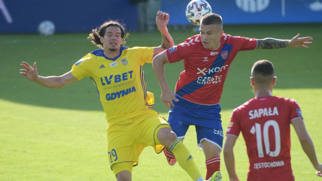 Kamil Piątkowski (P) i Oskar Zawada (L) (fot. PAP/Grzegorz Michałowski)