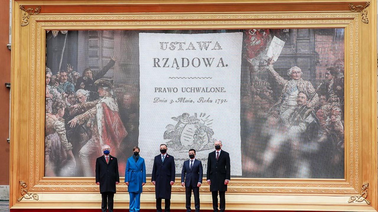 Uroczystość z okazji 230. rocznicy uchwalenia Konstytucji 3 Maja (fot. Adam Guz/KPRM) Uroczystość z okazji 230. rocznicy uchwalenia Konstytucji 3 Maja (fot. Adam Guz/KPRM)