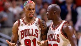Dennis Rodman i Michael Jordan w barwach Chicago Bulls (fot. Getty Images)