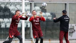 Łukasz Skorupski i Marcin Bułka rywalizują w Lidze Narodów o pozycję pierwszego bramkarza w reprezentacji Polski (fot: P. Kucza/400mm.pl)