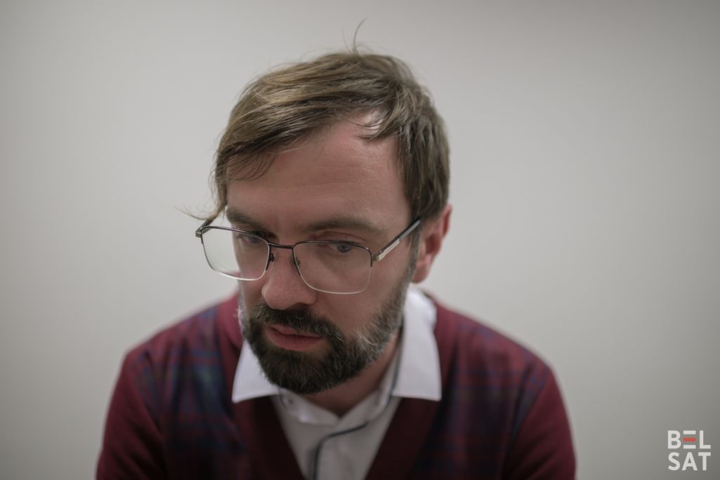 Станіслаў Салавей, лекар-гінеколаг і прафсаюзны актывіст. Варшава, Польшча. 2 лістапада 2023 года. (Фота: Карына Пашко / Белсат)