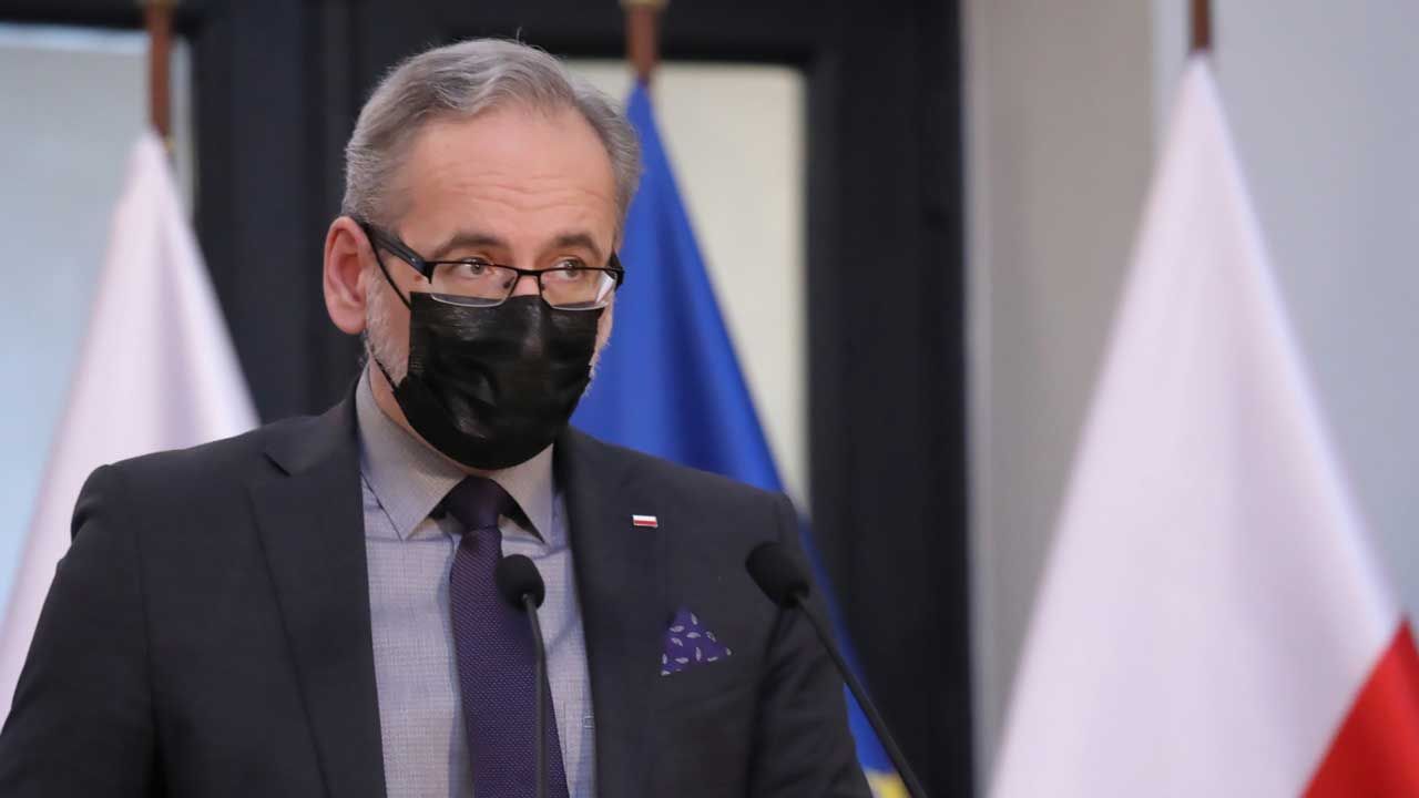 Konferencja ministra zdrowia – transmisja online na portalu tvp.info (fot. PAP/Tomasz Gzell) Konferencja ministra zdrowia – transmisja online na portalu tvp.info (fot. PAP/Tomasz Gzell)