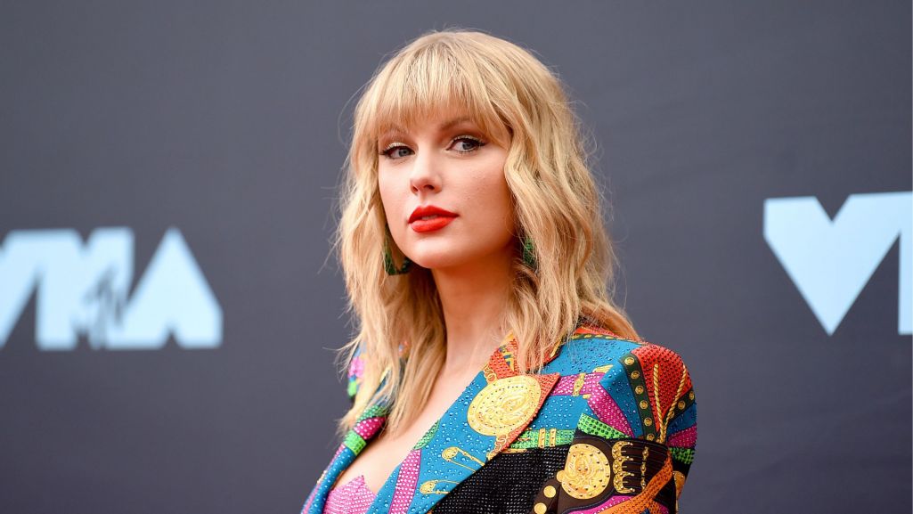 Piosenki Taylor Swift są hitami na całym świecie, artystka w karierze odebrała 10 nagród Grammy. Fot. Jamie McCarthy/Getty Images
